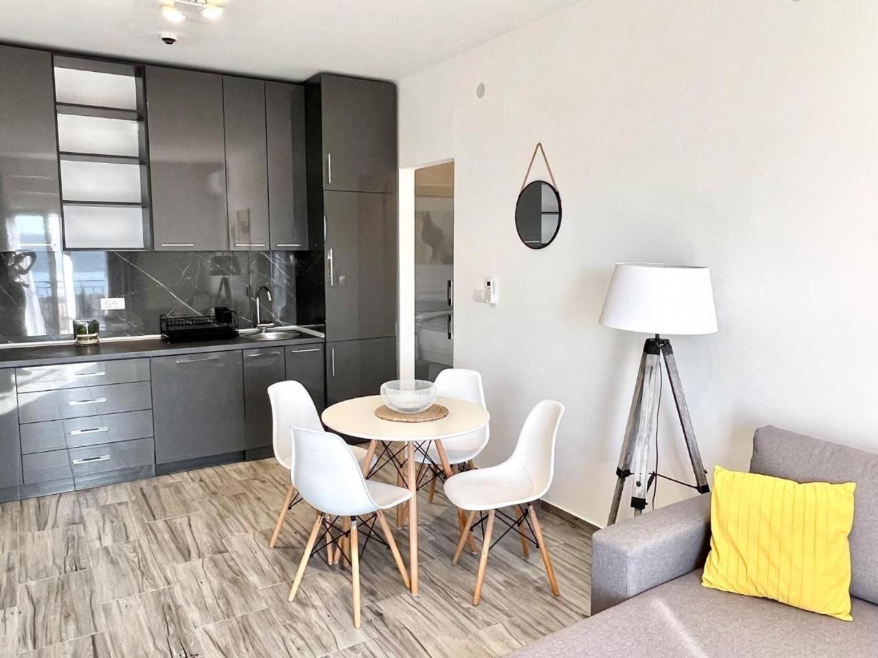 Eden Apartments Tivat Phòng bức ảnh