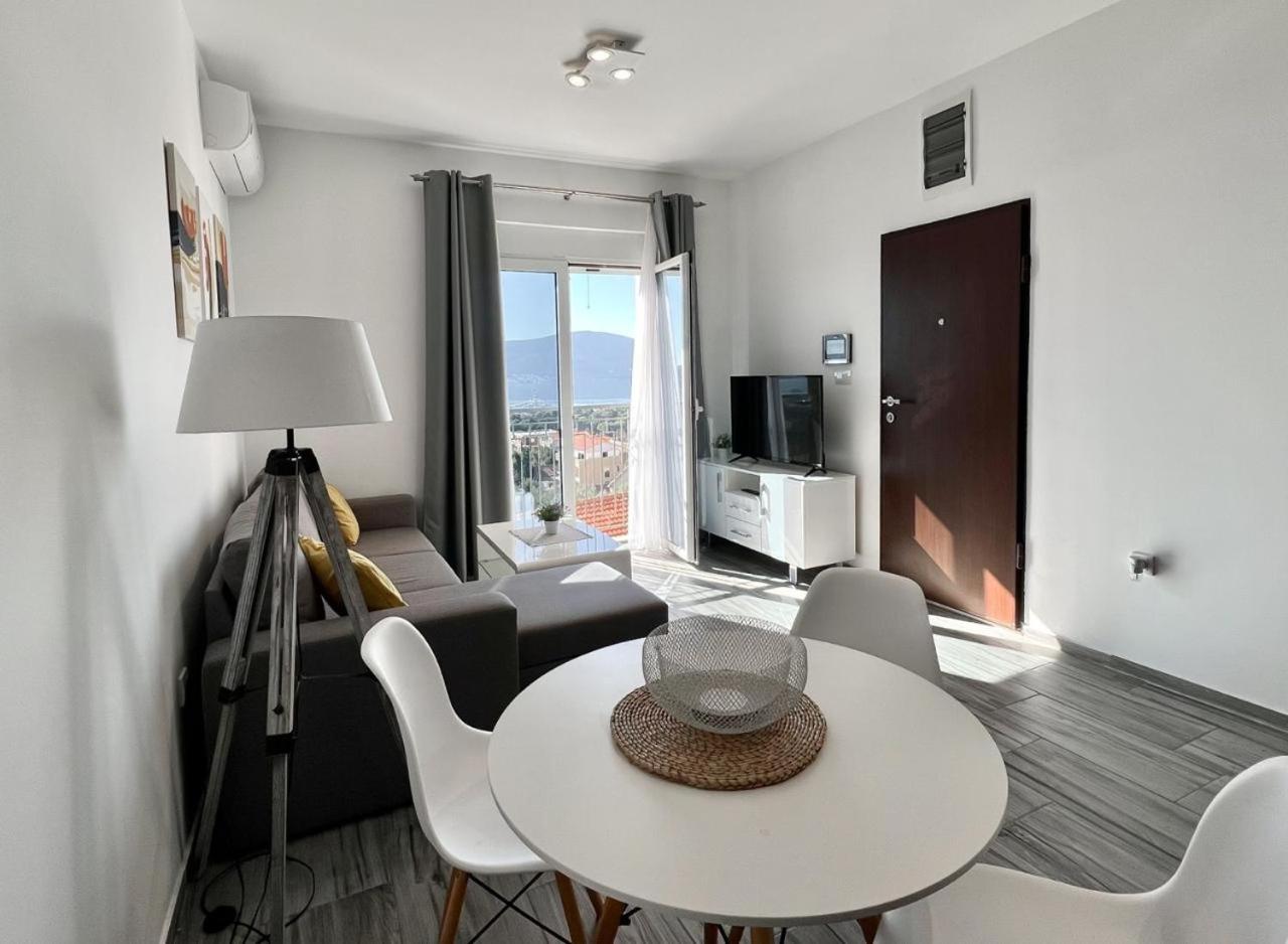 Eden Apartments Tivat Phòng bức ảnh