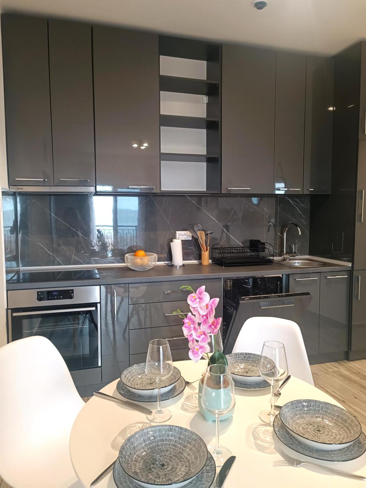 Eden Apartments Tivat Ngoại thất bức ảnh