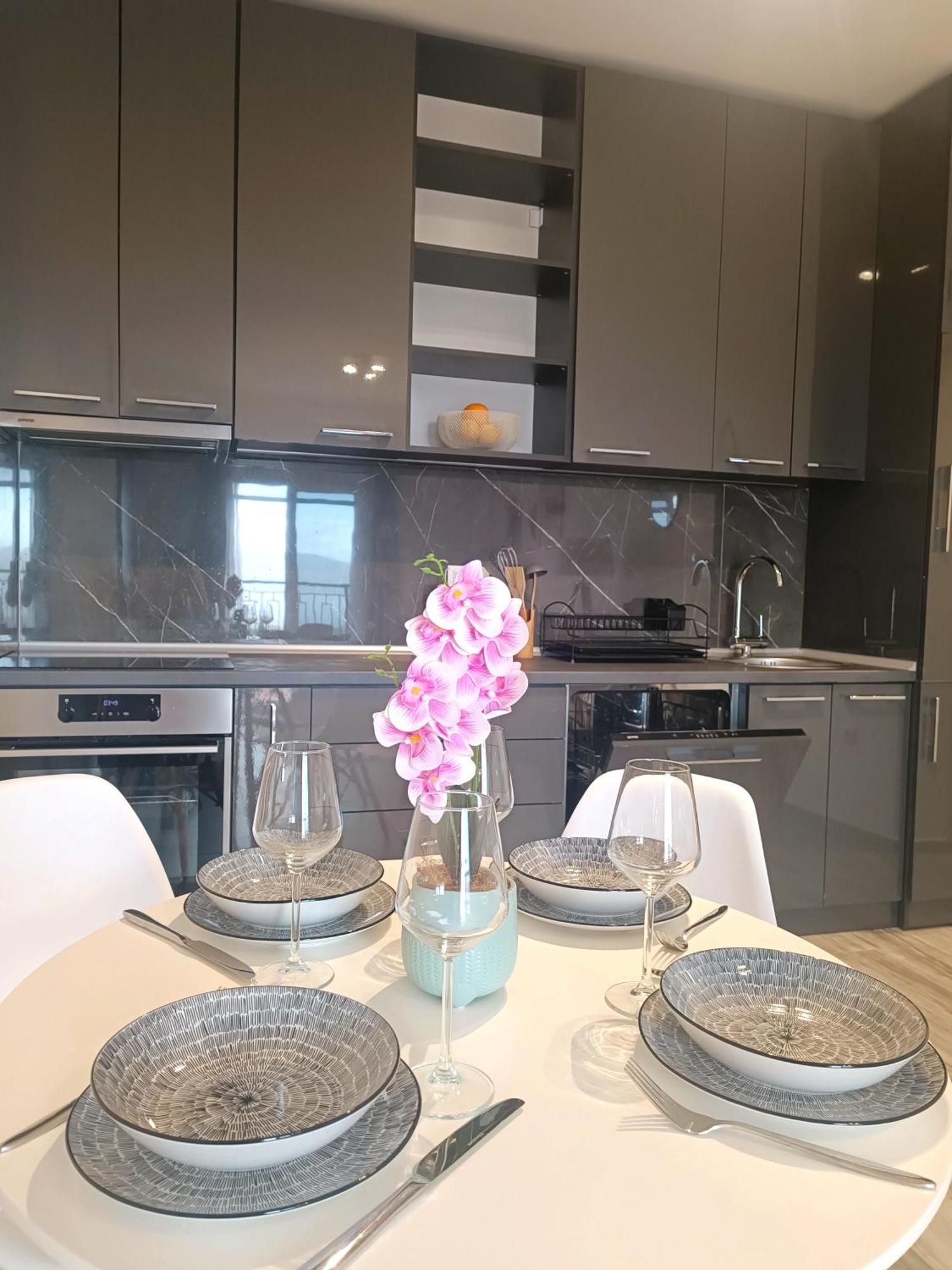 Eden Apartments Tivat Ngoại thất bức ảnh